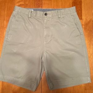 Amazon Essentials Men's Classic-Fit